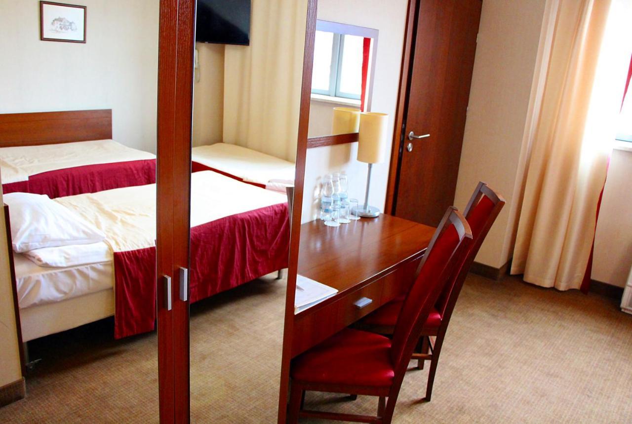 Hotel Dal Kielce Eksteriør bilde
