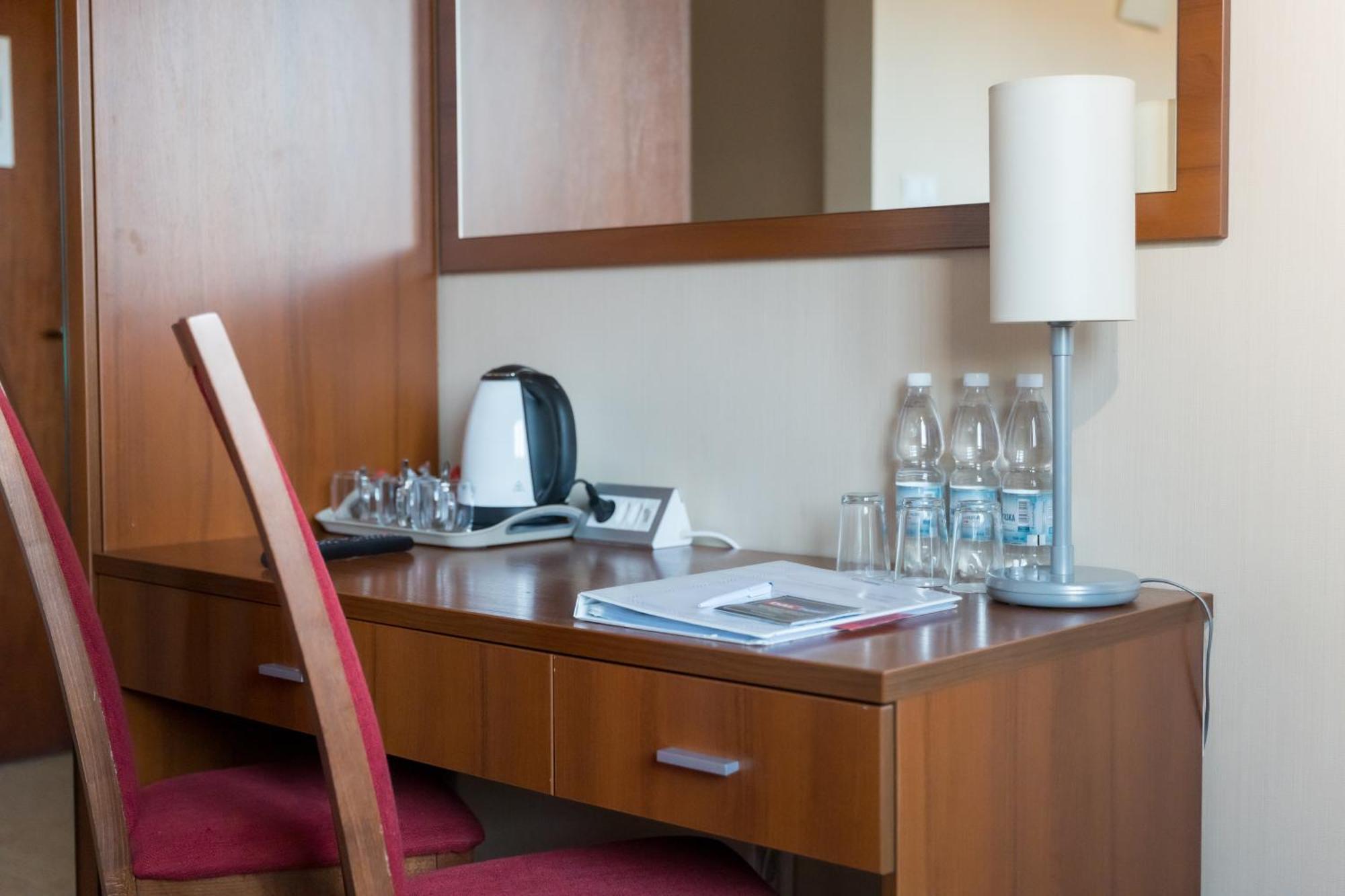 Hotel Dal Kielce Eksteriør bilde