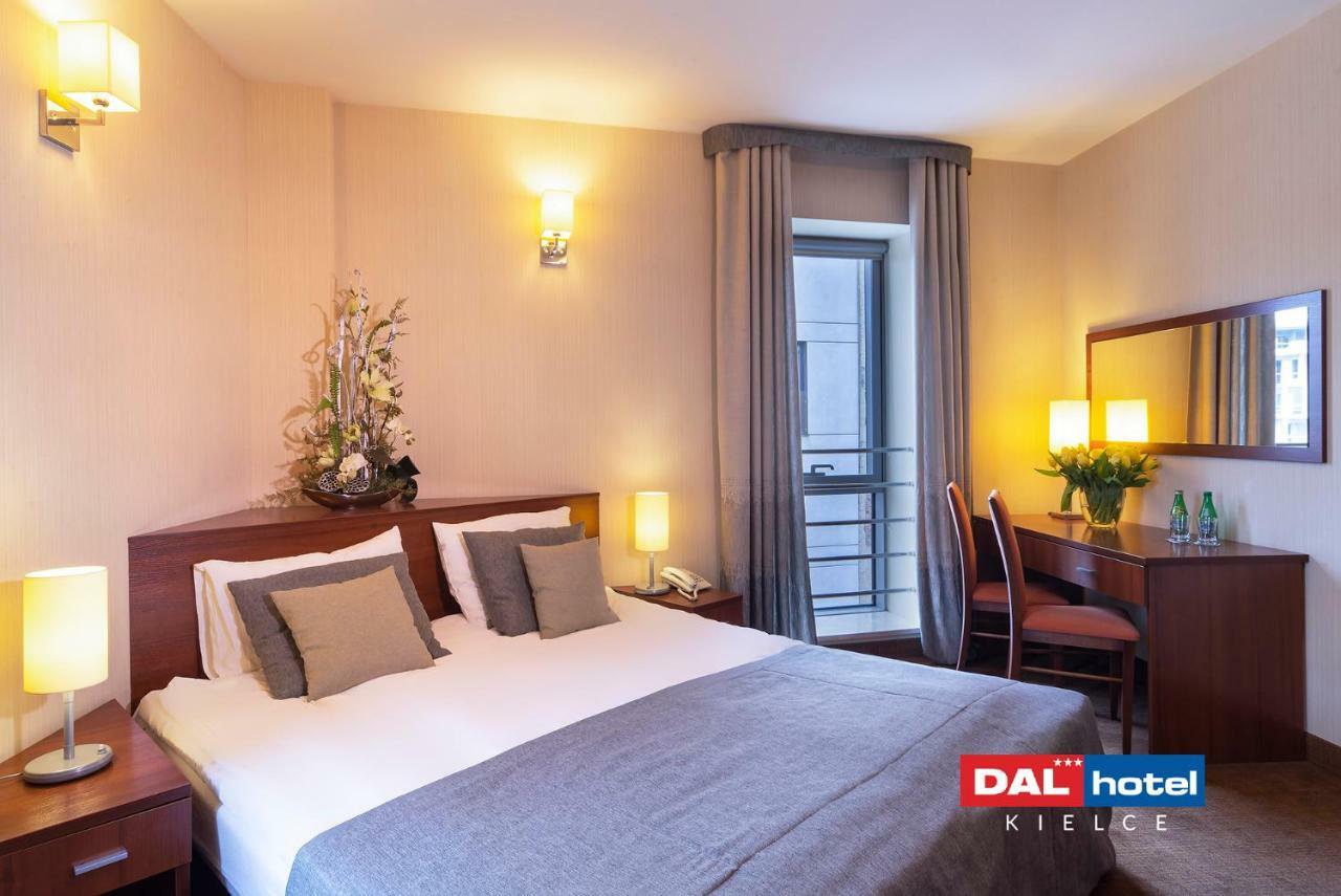 Hotel Dal Kielce Eksteriør bilde