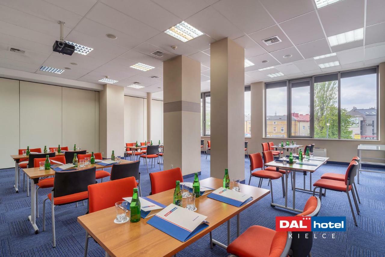 Hotel Dal Kielce Eksteriør bilde
